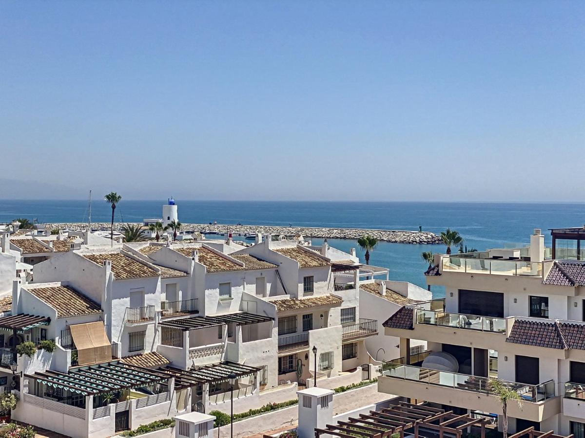 Lovely Apartment With Pool & Sea Views - Marina Del Castillo 2129 Манилва Экстерьер фото