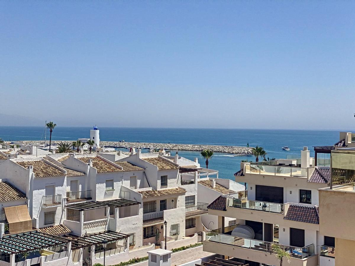 Lovely Apartment With Pool & Sea Views - Marina Del Castillo 2129 Манилва Экстерьер фото
