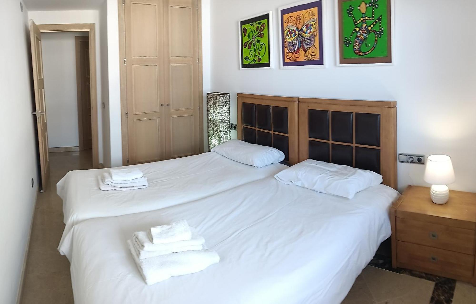 Lovely Apartment With Pool & Sea Views - Marina Del Castillo 2129 Манилва Экстерьер фото